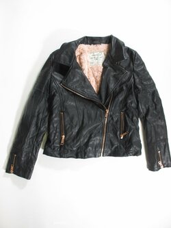 Koženková černá bunda pro holky secondhand Koženková černá bunda pro holky secondhand