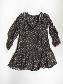 Šaty dl rukáv s kytkami secondhand Šaty dl rukáv s kytkami secondhand