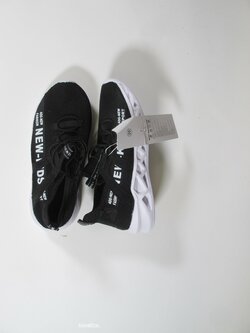 Černo bílé botasky pro kluky outlet Černo bílé botasky pro kluky outlet