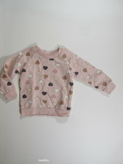 Mikina pro holky se srdíčky secondhand Mikina pro holky se srdíčky secondhand