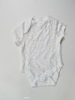 Body s puntíky pro holky secondahnd Body s puntíky pro holky secondahnd