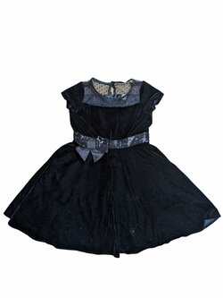 Černé semišové šaty s mašličkou pro holky secondhand TU Černé semišové šaty s mašličkou pro holky secondhand TU